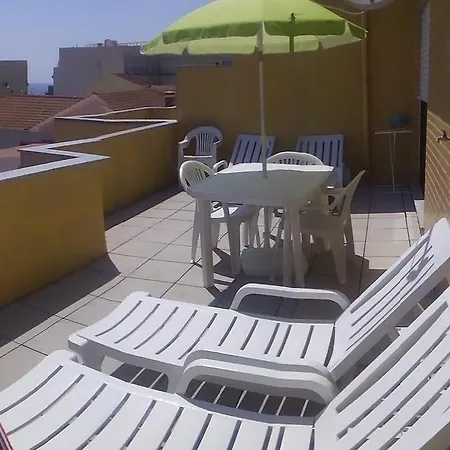 Meia Manga Apartment