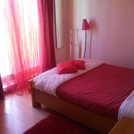 Meia Manga Apartment *